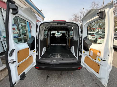 Used 2020 Ford Transit Connect XL image 14