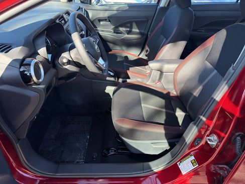 New 2025 Nissan Versa SR w/ Trunk Package image 16