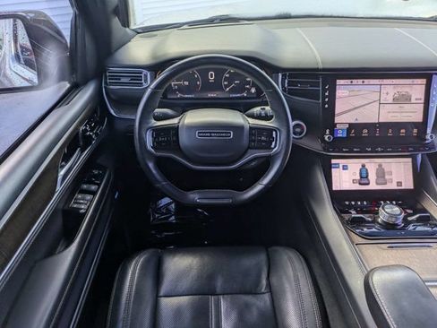 Used 2023 Jeep Grand Wagoneer 4WD image 18