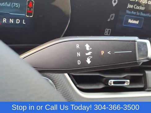 Used 2026 Chevrolet Equinox LT AWD/4WD image 23