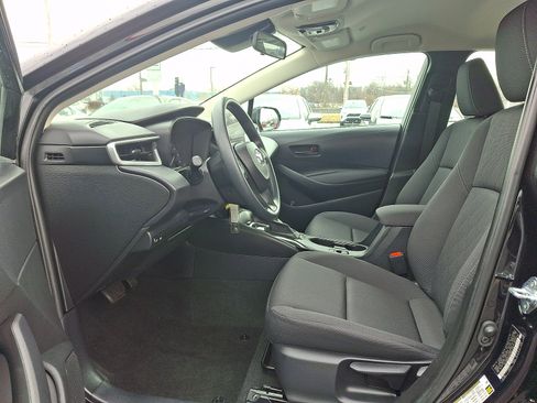 Used 2024 Toyota Corolla LE image 13