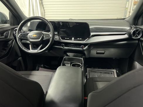 Used 2025 Chevrolet Equinox LT image 14