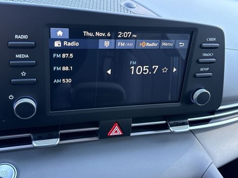 New 2026 Hyundai Elantra Sport FWD image 17
