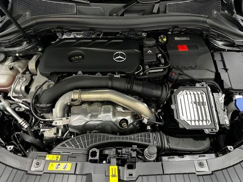 Used 2026 Mercedes-Benz GLA 250 4MATIC image 9