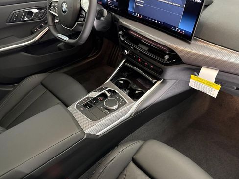 Used 2026 BMW 330i Sedan w/ Premium Package image 27