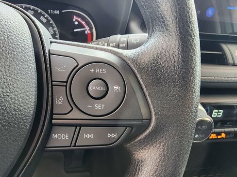 Used 2025 Toyota RAV4 XLE w/ Convenience Package FWD image 20
