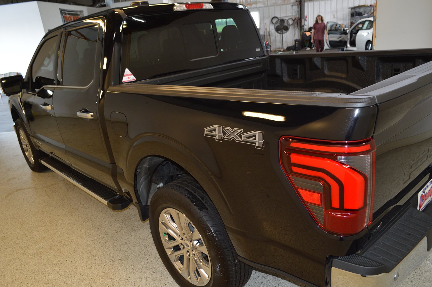 Used 2025 Ford F150 Lariat w/ Equipment Group 501A Mid AWD/4WD image 5