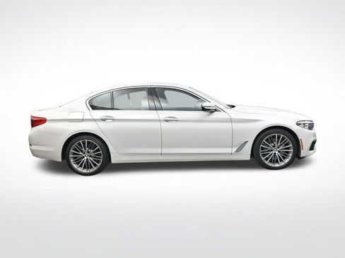 Used 2018 BMW 540i image 3