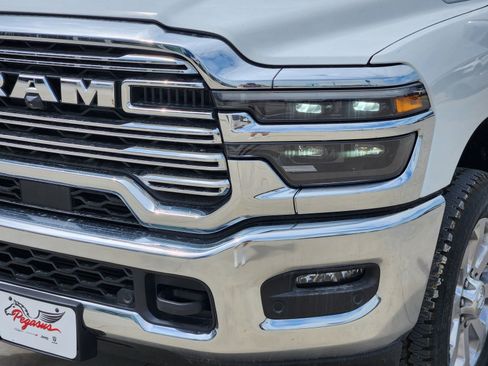 New 2026 RAM 2500 Laramie w/ Towing Technology Group AWD/4WD image 9