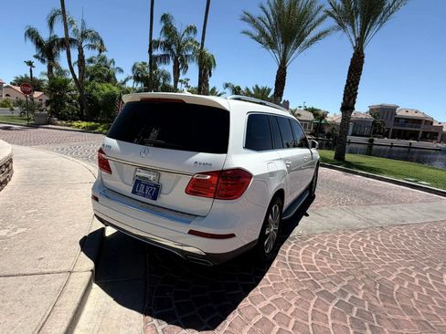Used 2013 Mercedes-Benz GL 450 4MATIC image 27