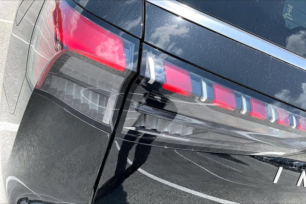 New 2027 INFINITI QX80 Luxe RWD image 31