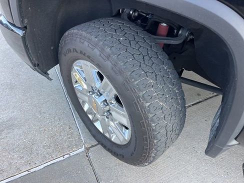 Used 2024 Chevrolet Silverado 2500 High Country w/ Z71 Off-Road Package image 44