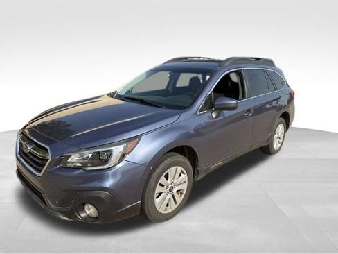 Used 2018 Subaru Outback 2.5i Premium AWD/4WD image 9