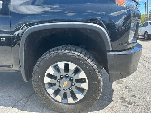 Used 2022 Chevrolet Silverado 2500 LT w/ Convenience Package AWD/4WD image 6