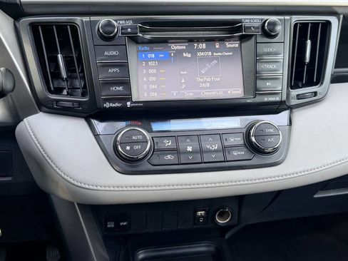 Used 2017 Toyota RAV4 XLE w/ Plus Special Value Package AWD/4WD image 18