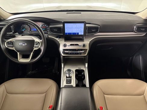 Used 2024 Ford Explorer XLT w/ Equipment Group 202A image 32