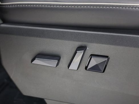 Used 2024 Tesla Cybertruck AWD Crew Cab image 22