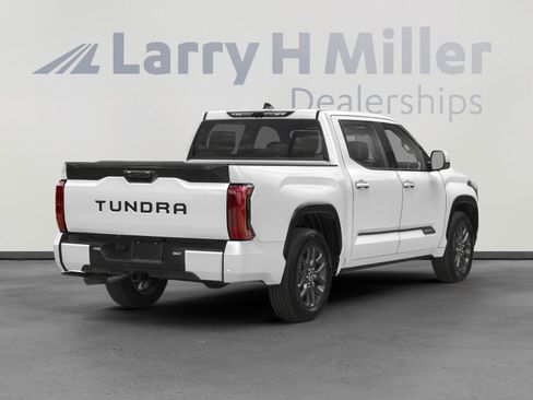 Used 2023 Toyota Tundra Platinum w/ Advanced Package image 2