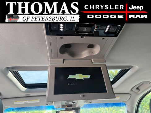 Used 2018 Chevrolet Suburban Premier AWD/4WD image 26