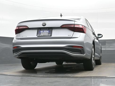 Used 2022 Volkswagen Jetta SE FWD image 30