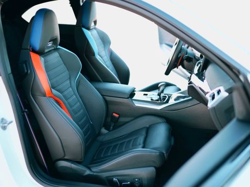 Used 2025 BMW M2 w/ Lighting Package image 25