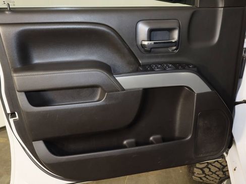 Used 2017 Chevrolet Silverado 1500 LT w/ All Star Edition image 19