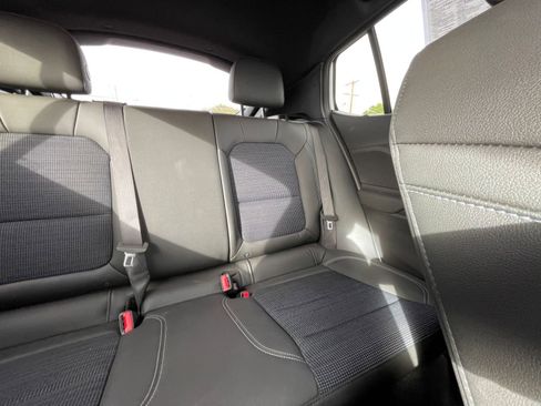 Used 2025 Buick Envista Preferred FWD image 37