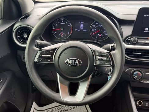 Used 2020 Kia Forte LXS FWD image 22