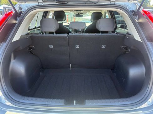 Used 2026 Kia Niro LX FWD image 29