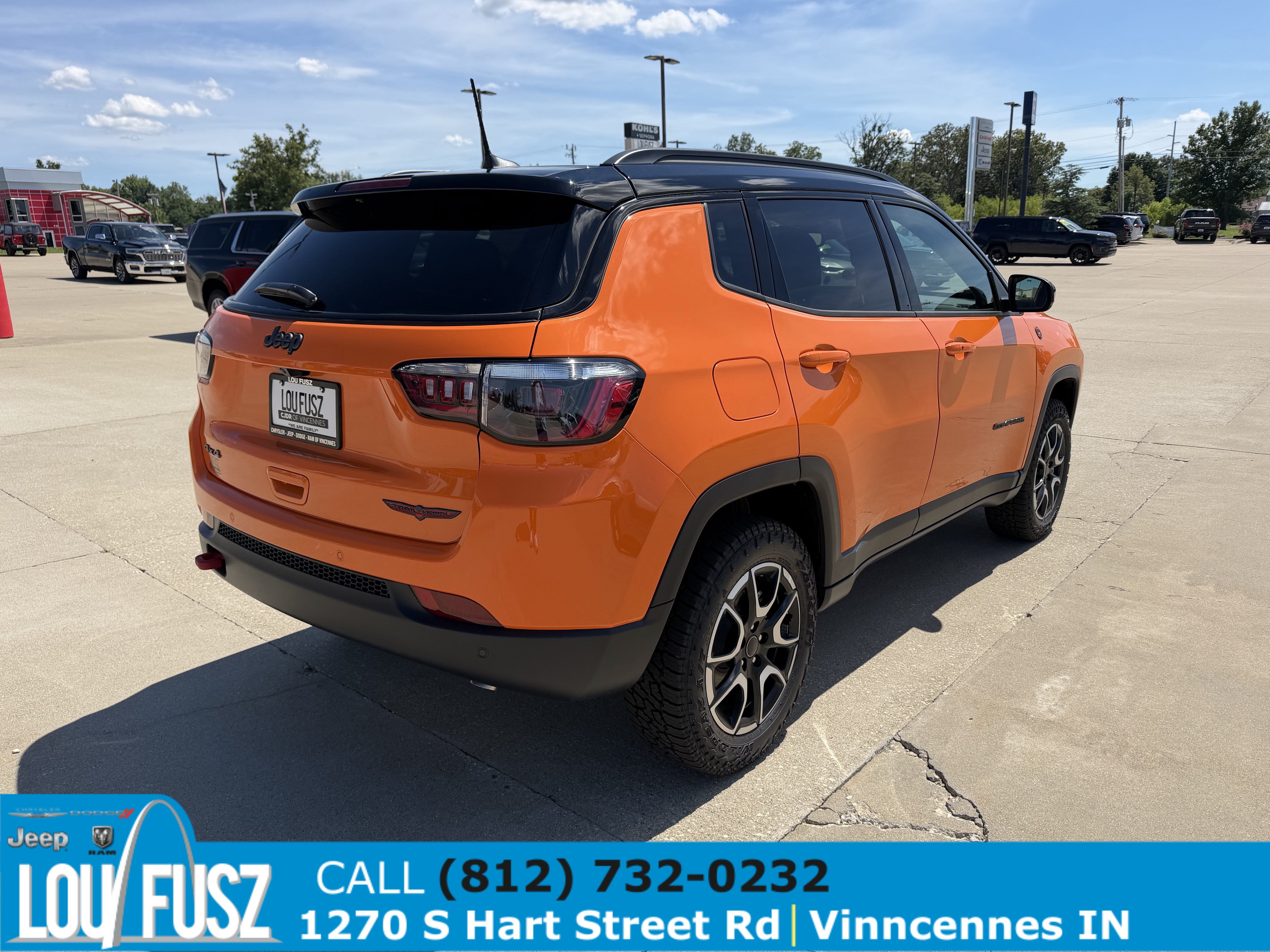 New 2026 Jeep Compass Trailhawk w/ Sun, Sound & Navigation Group AWD/4WD image 7