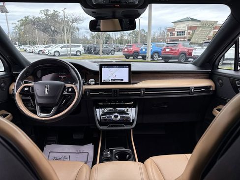 Used 2021 Lincoln Corsair Reserve w/ Sport Package image 24