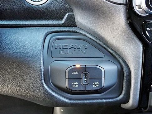 New 2026 RAM 2500 Tradesman AWD/4WD image 32
