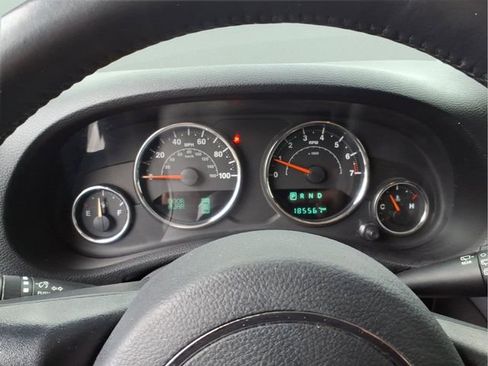 Used 2016 Jeep Wrangler Unlimited Sahara w/ Connectivity Group image 16