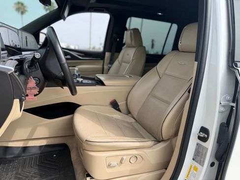 Used 2021 Cadillac Escalade ESV Premium Luxury w/ Driver Assist Tech Package RWD image 5