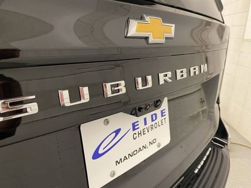 New 2026 Chevrolet Suburban Premier AWD/4WD image 33