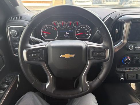 Used 2022 Chevrolet Silverado 1500 LT w/ Bed Protection Package image 11
