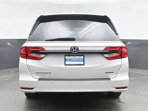 Used 2024 Honda Odyssey Touring image 9