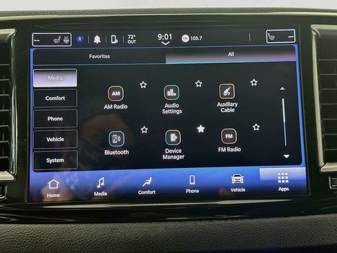 Used 2024 Chrysler Pacifica Touring-L FWD image 19
