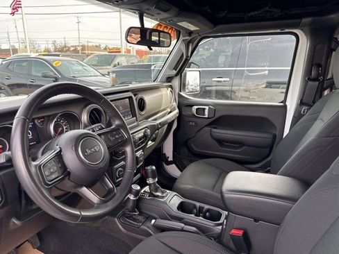 Used 2022 Jeep Wrangler Unlimited Sport image 9