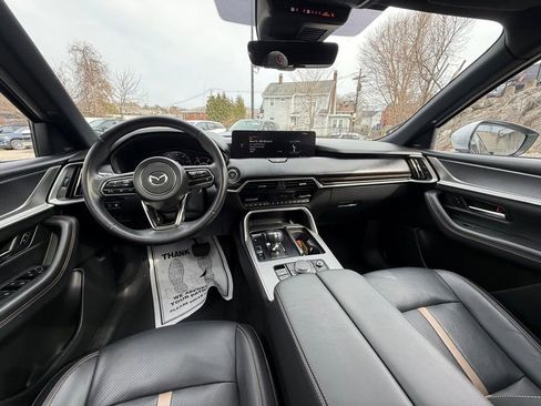 Used 2024 MAZDA CX-90 Plug-In Hybrid w/ Premium Plus AWD/4WD image 22