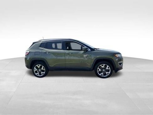 Used 2019 Jeep Compass Limited AWD/4WD image 8