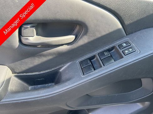 Used 2023 Nissan Frontier S w/ Technology Package RWD image 12