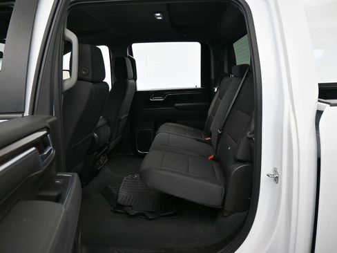 Used 2025 Chevrolet Silverado 2500 LT w/ Convenience Package image 30