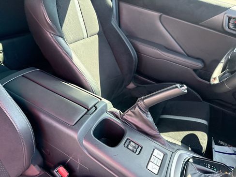 Used 2025 Toyota GR86 Premium image 21