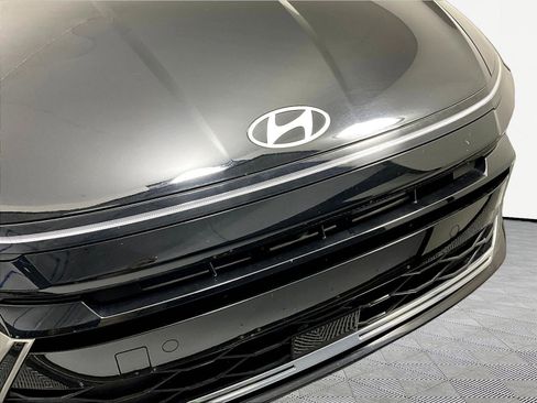 Used 2025 Hyundai Sonata SEL FWD image 32