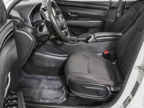 Used 2023 Hyundai Tucson SE image 22