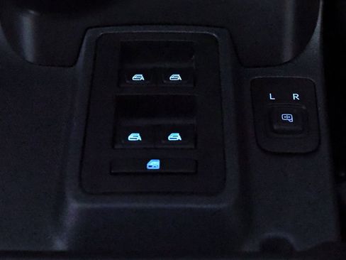 Used 2023 Ford Bronco Wildtrak AWD/4WD image 30