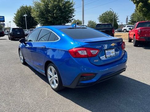 Used 2016 Chevrolet Cruze Premier FWD image 3