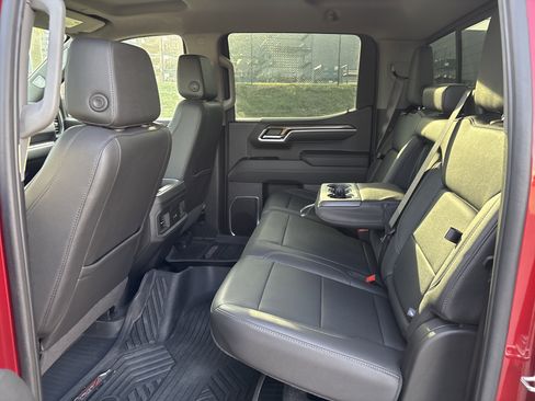 Used 2024 Chevrolet Silverado 1500 RST w/ Convenience Package II AWD/4WD image 33