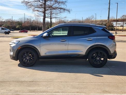 Used 2025 Buick Encore GX Sport Touring w/ Experience Buick Package image 4